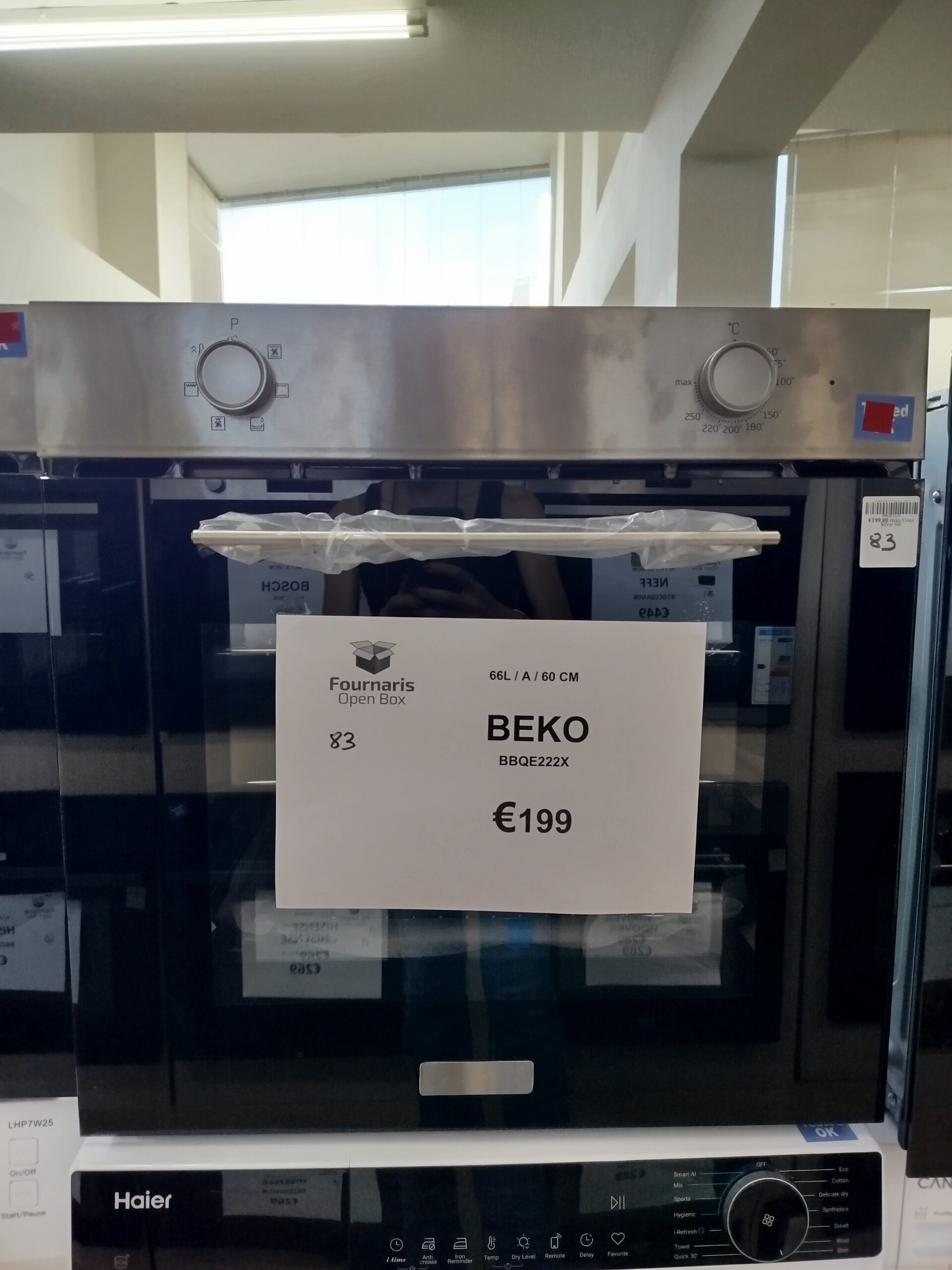 83. OVEN BEKO BBQE222X