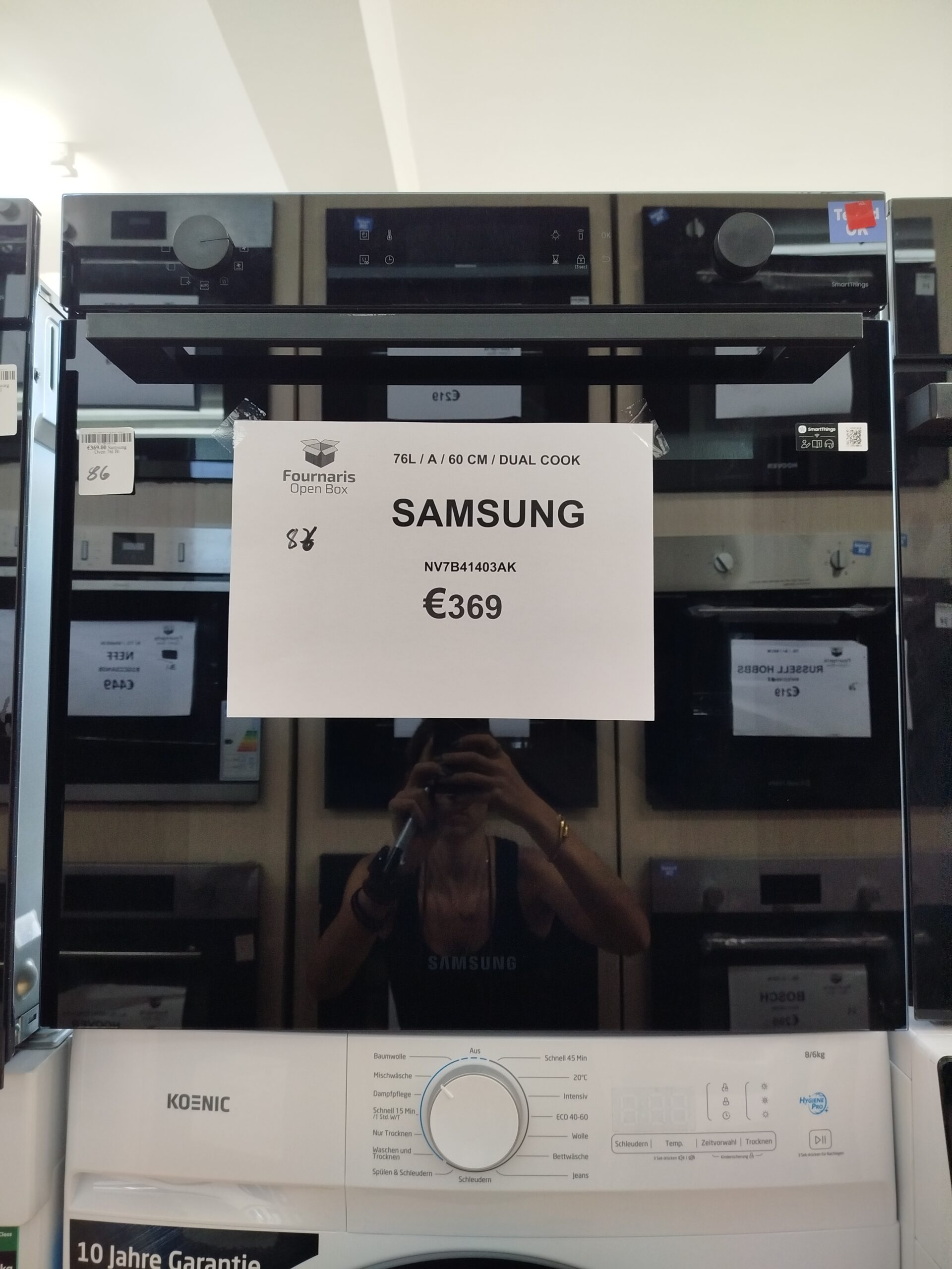 86. OVEN SAMSUNG NV7B41403AK